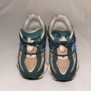 TODDLER 9060 NEW BALANCE GREEN/PEACH UNISEX SIZE 9